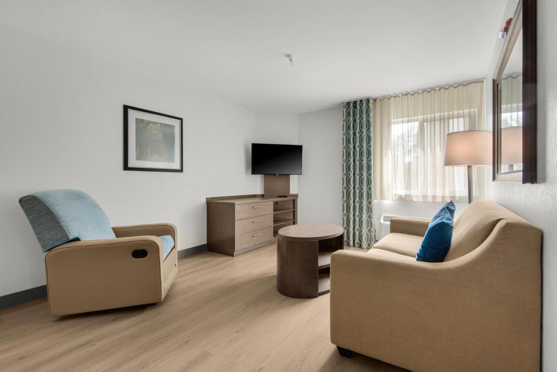 Candlewood Suites - Pensacola - University Area By Ihg Exterior foto